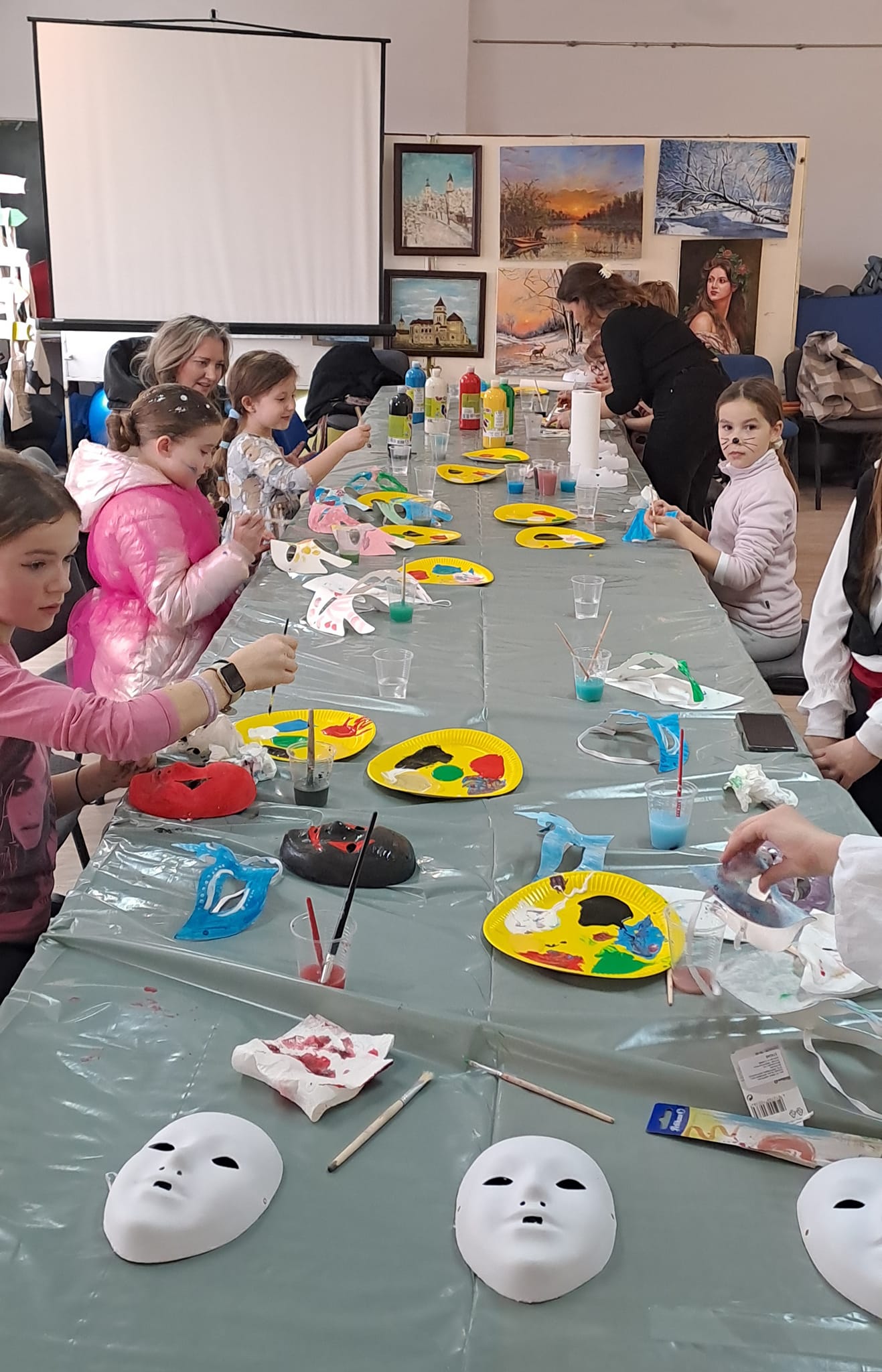 POU-ova kreativna radionica izrade maski u sklopu Dugoselskog fašnika